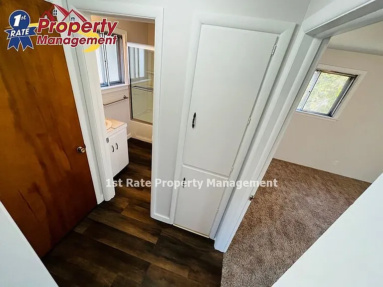 2717 1/2 W Hill Rd — Photo 4