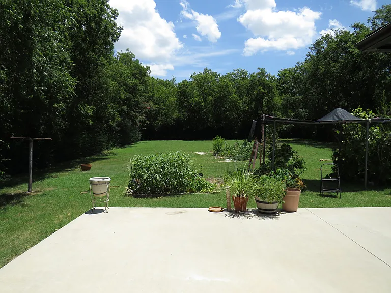818 Thomas St #1 — Photo 15