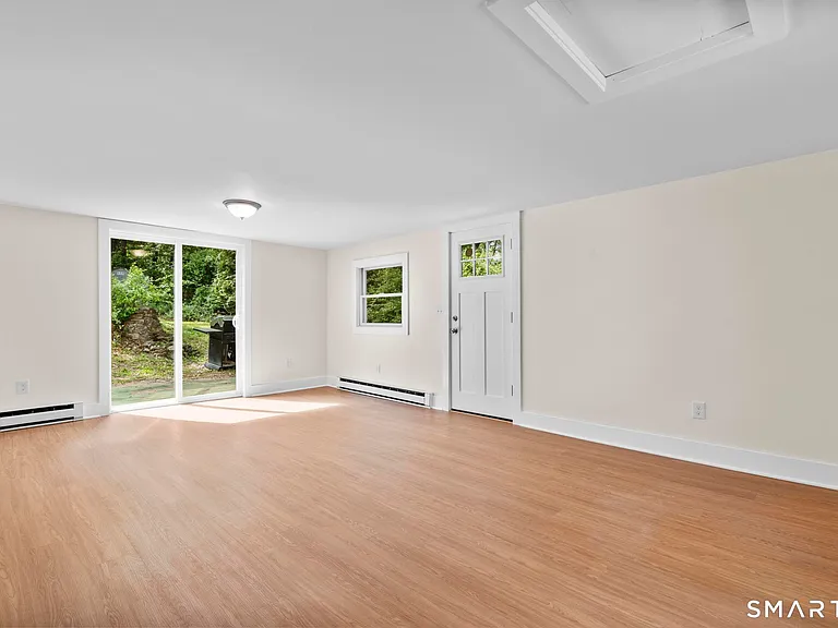 173 Elm Hill Rd — Photo 16
