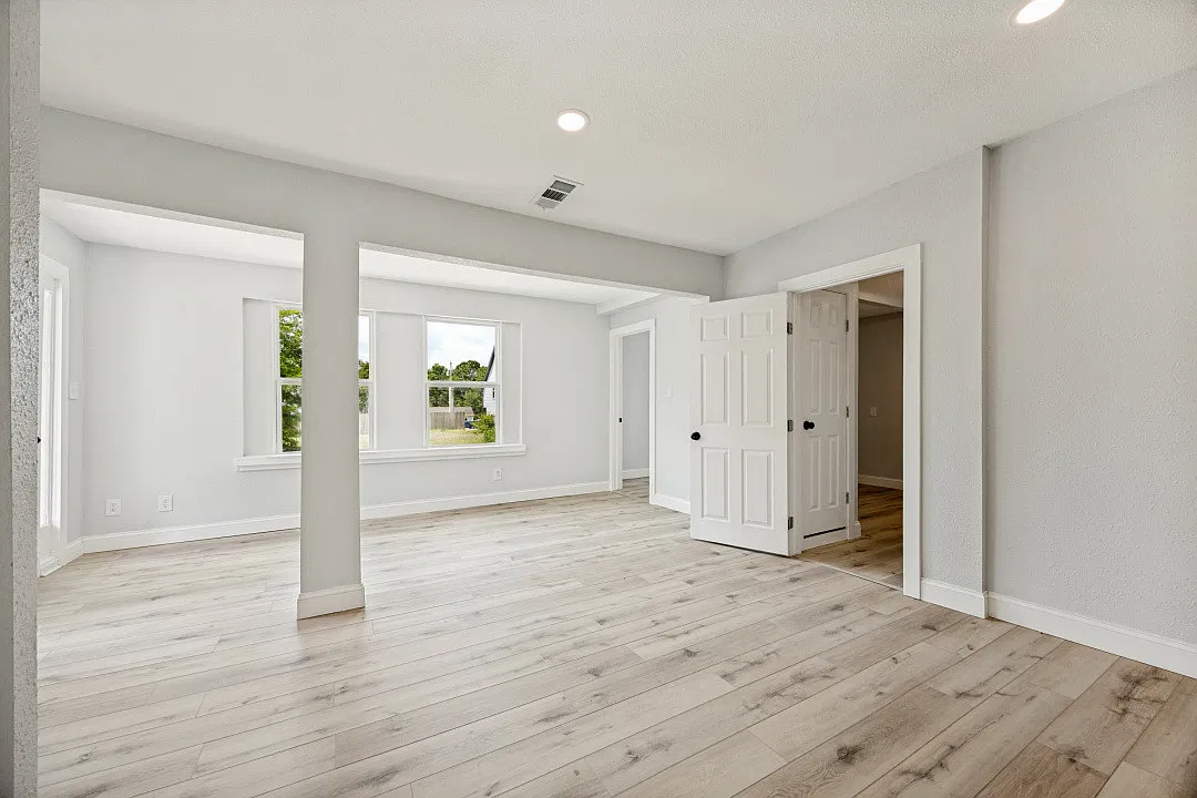 2 bed, 1500 sqft, $1,000 — Photo 3