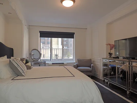 Rented by essential NEW YORK Real Estate | media 3