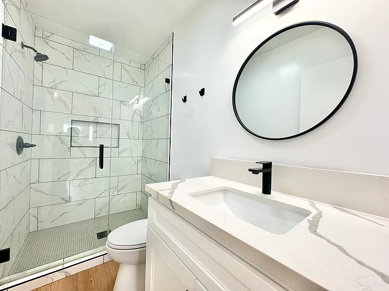 930 S Shenandoah St #8 — Photo 9