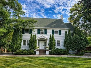 1119 Broadway N, Fargo, ND