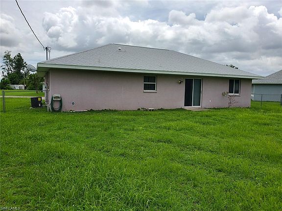 3rd image of 218 Jefferson Dr