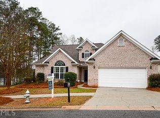 6386 Edgewater Cv, Fairburn, GA 30213