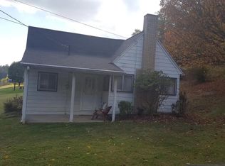 1938 E Grafton Rd, Fairmont, WV 26554