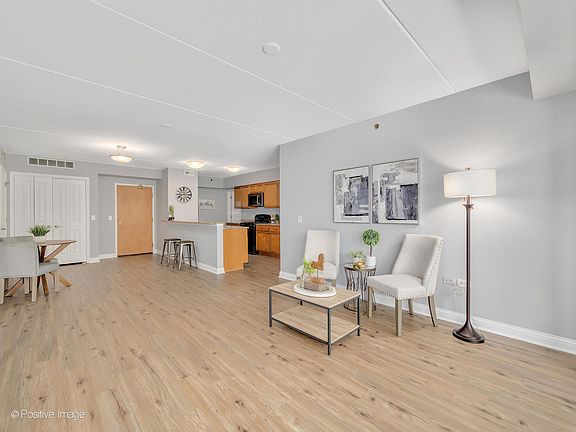 5th image of 9864 Leland Ave Unit 215