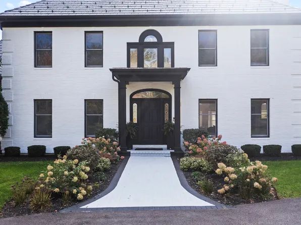 36W669 Crane Rd, St Charles, IL 60175