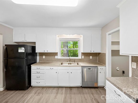 2nd image of 7001 Crossridge Rd