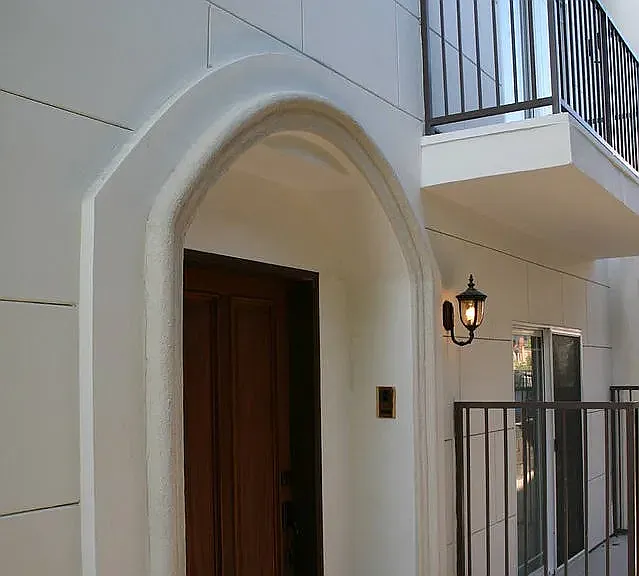 615 S Wilton Pl — Photo 7