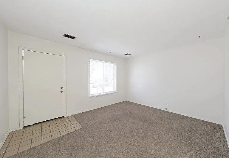 2825 N 47th St #2 — Photo 1