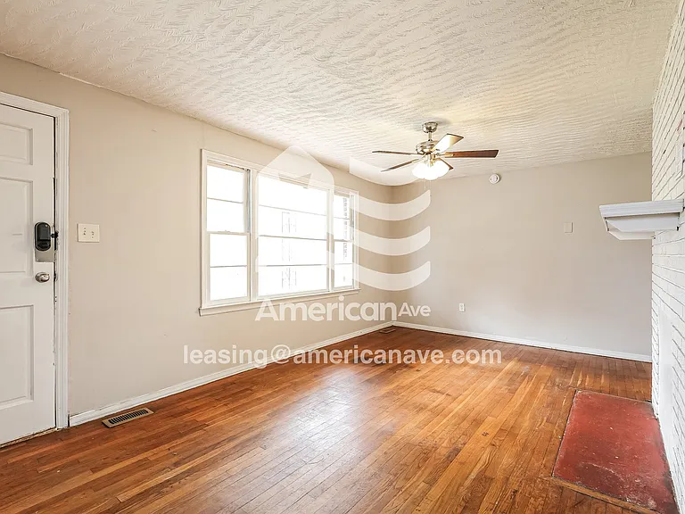 16293_003_living_room_3.jpg
