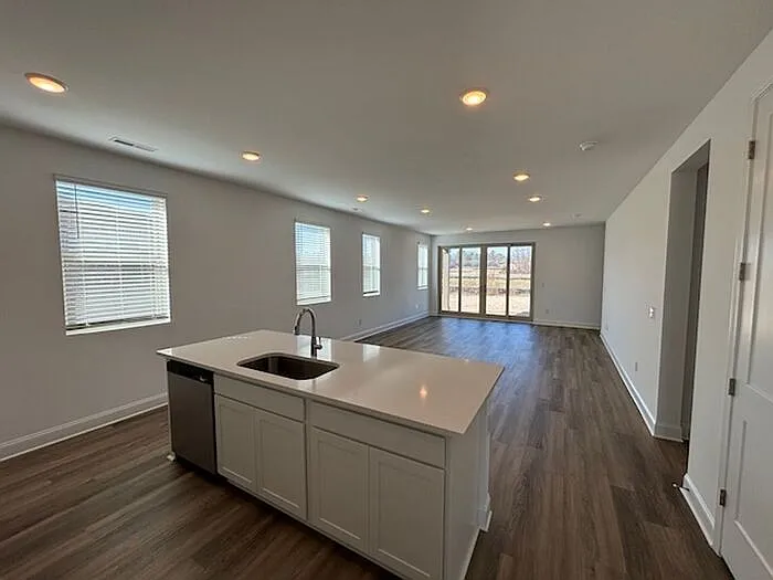 337 Mistfield St — Photo 10