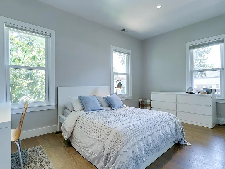 604 A St SE — Photo 33