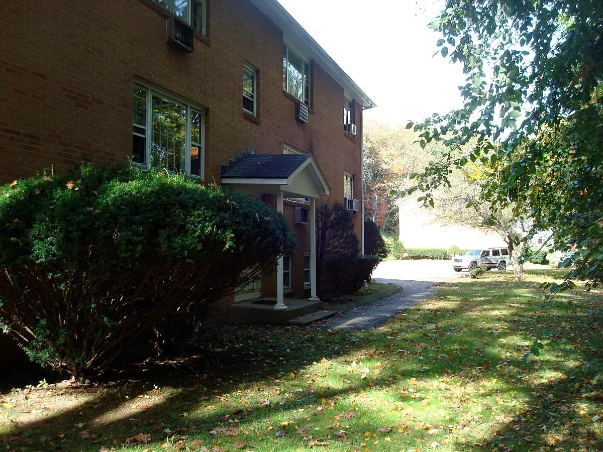 Building Photo - 50 Grove St #2