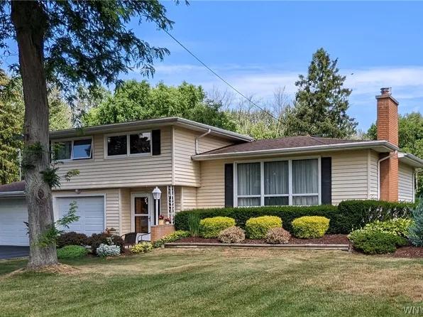 6159 Corwin Ave, Newfane, NY 14108