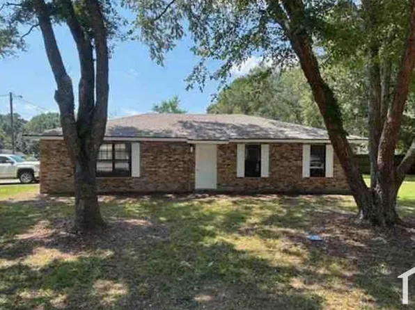 144 Avenue Of The Acadians, Opelousas, LA 70570