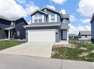 141 Equestrian Dr, Winfield, MO 63389