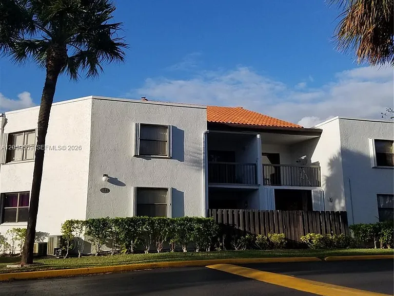 9447 Fontainebleau Blvd #113 — Photo 2