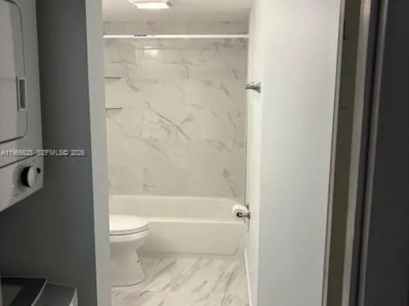 15539 Miami Lakeway N APT 201-22, Miami Lakes, FL 33014