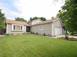165 Abbeywood Cir, Streamwood, IL