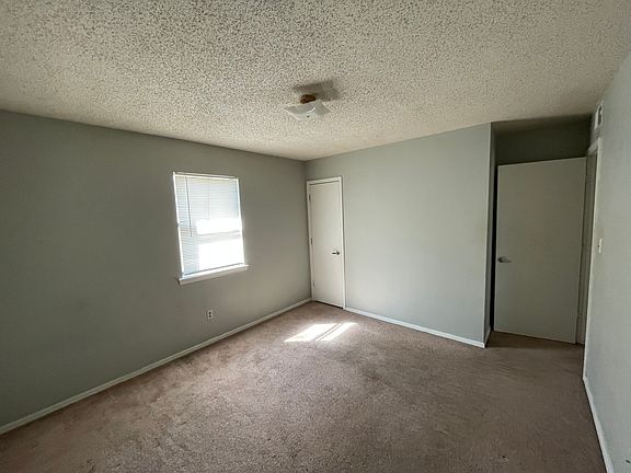 5th image of 825 Hardin St