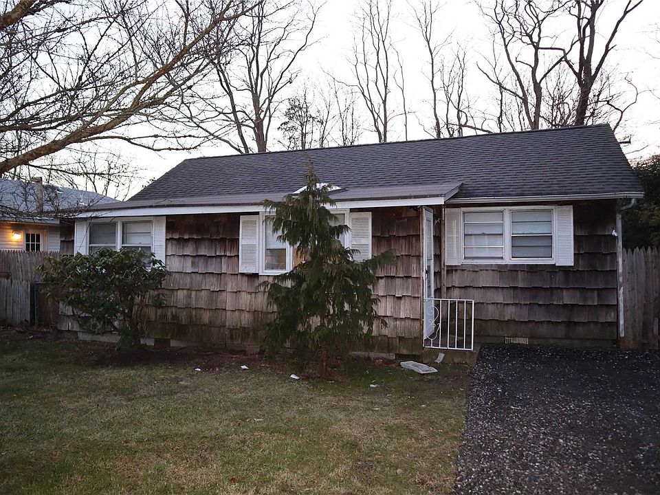 1st image of 108 Cranberry Dr