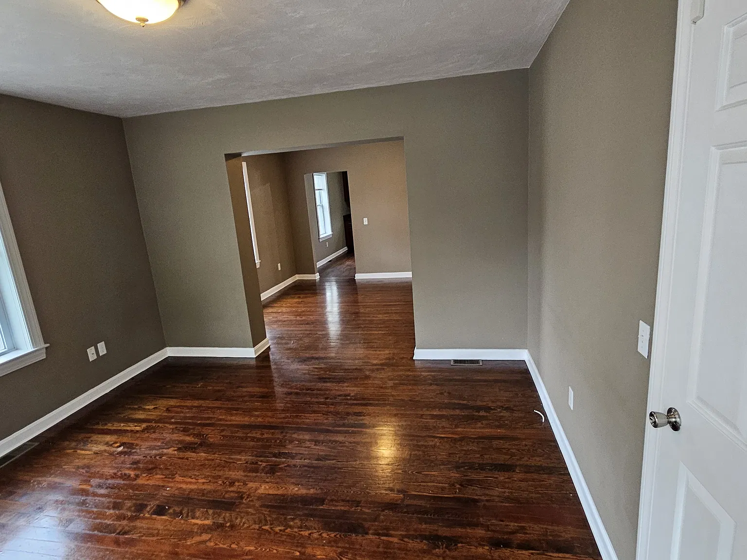 2 bed, 1050 sqft, $1,850 — Photo 3