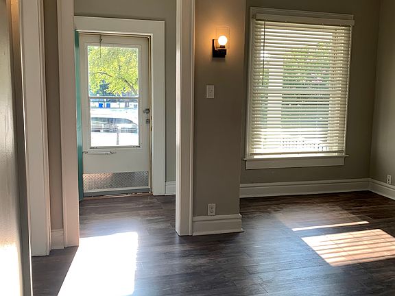 4th image of 1018 Rockhill St #1