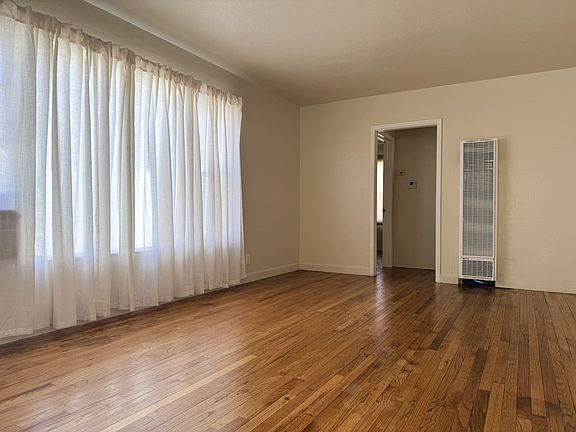4th image of 1820 Carol Ave