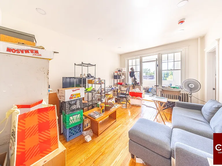 238 S Huntington Ave #10 — Photo 9