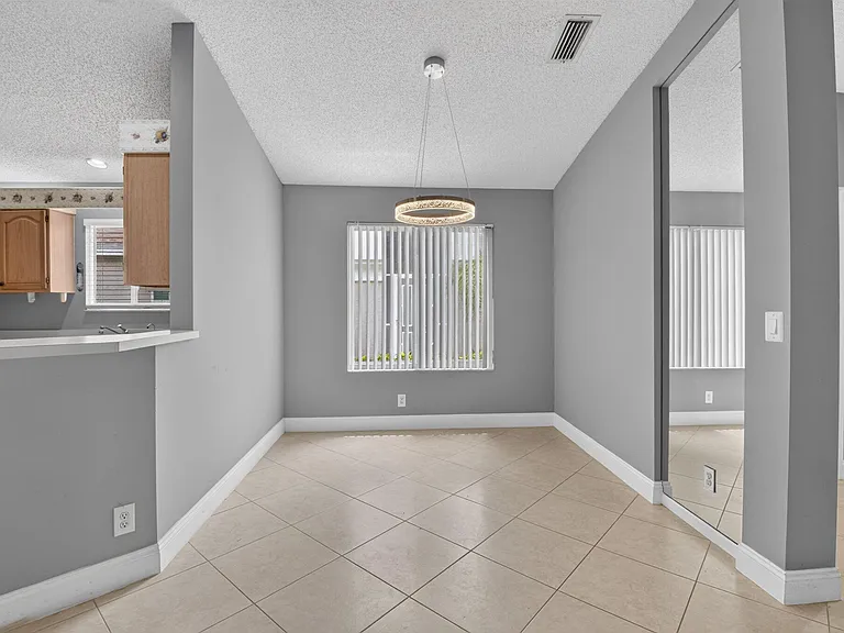 9220A Vineland Ct E — Photo 12