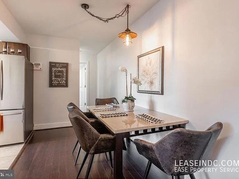 907 Euclid St NW #102 — Photo 6