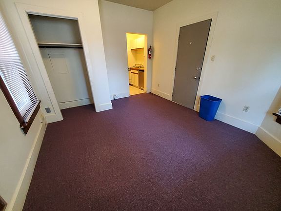 4th image of 250 S Burrowes St #1
