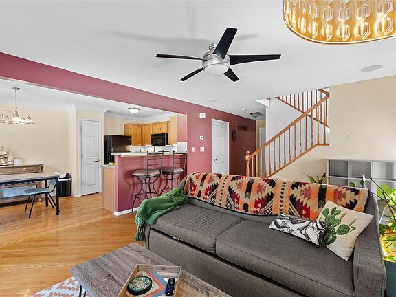 5th image of 4951 Hurstborough Ct