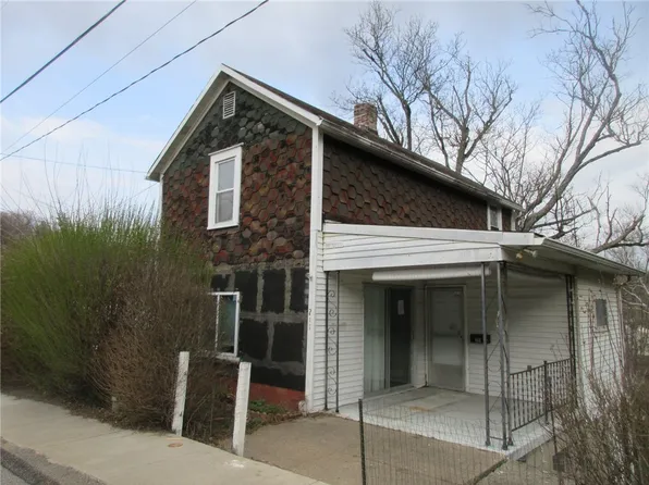 211 Main St, Bentleyville, PA 15314
