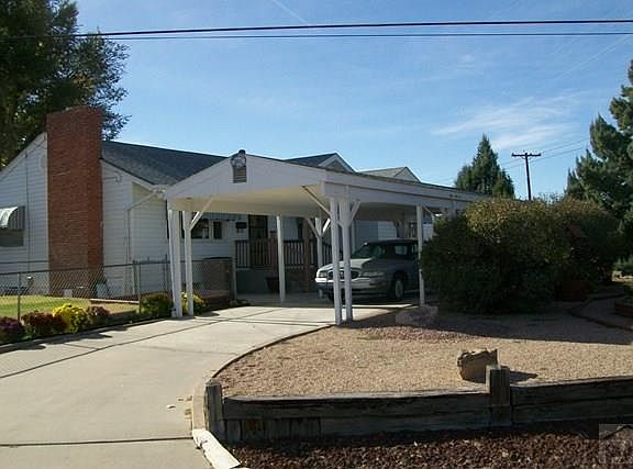 2nd image of 2202 Santa Fe Ave