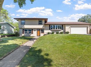 2300 Inca Ln, New Brighton, MN 55112