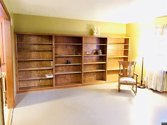 5th image of 619 N 3rd St