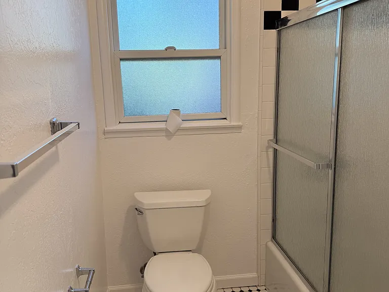 985 Market St — Photo 5