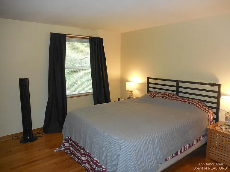 3253 Lockridge Dr — Photo 12