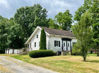 5966 Everett East Rd, Hubbard, OH 44425