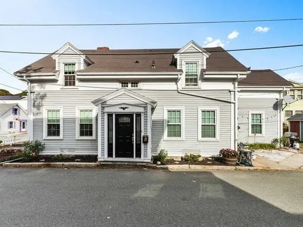 2 Winchester Ct, Gloucester, MA 01930