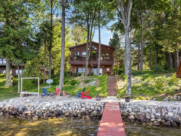 10052 Coster Rd SW, Fife Lake, MI 49633