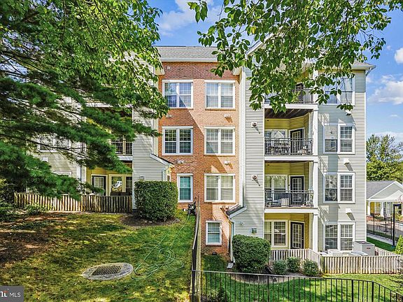 5th image of 4131 Fountainside Ln #J204