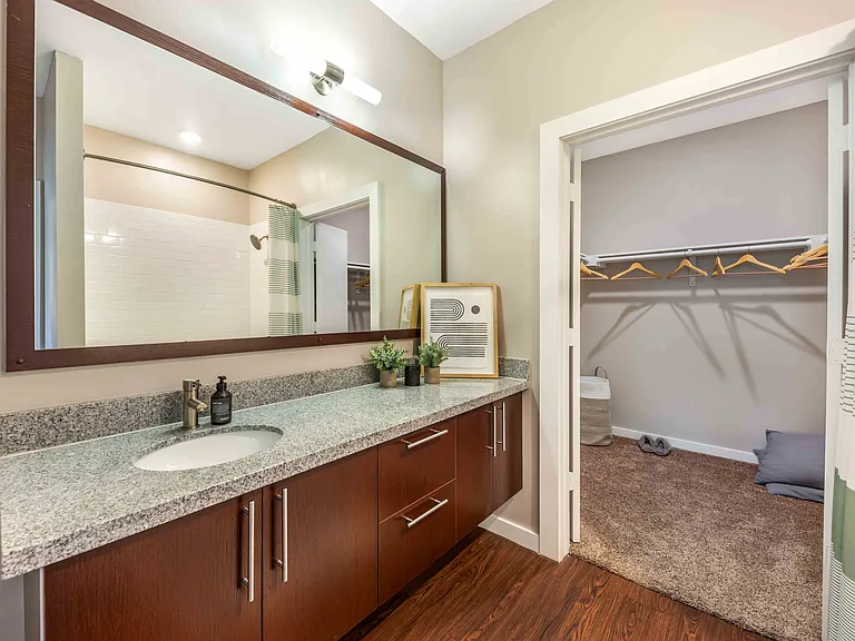 Walk-in Closets