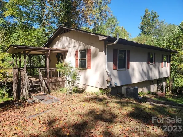 323 Brandon Ln, Otto, NC 28763