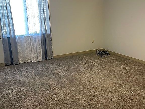 2nd image of 9 Hospital Dr APT 123