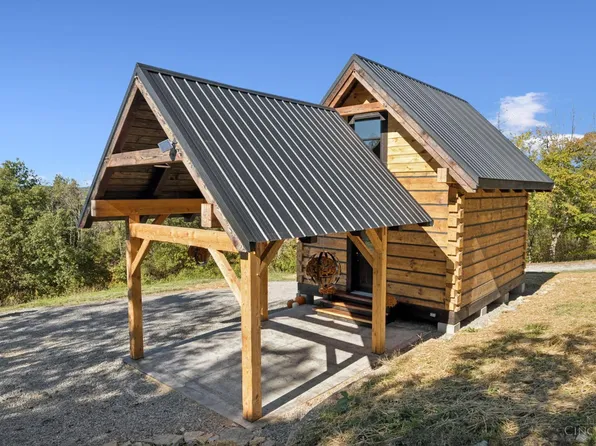 917 Logans Ln, West Union, OH 45693