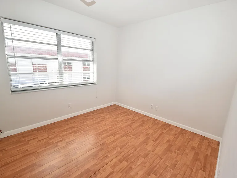 3550 NW 8th Ave #312 — Photo 5